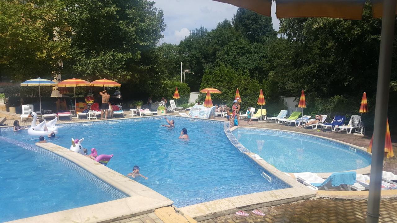 Privates, Schoenes Und Grosses Appartement In Goldstrand ภายนอก รูปภาพ